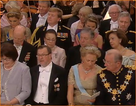 Linksboven; Willem-Alexander en Máxima