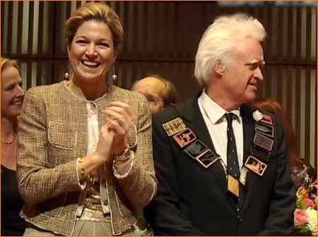 Prinses Máxima reikt Pins Bernhard Cultuurfonds Prijs 2010 uit